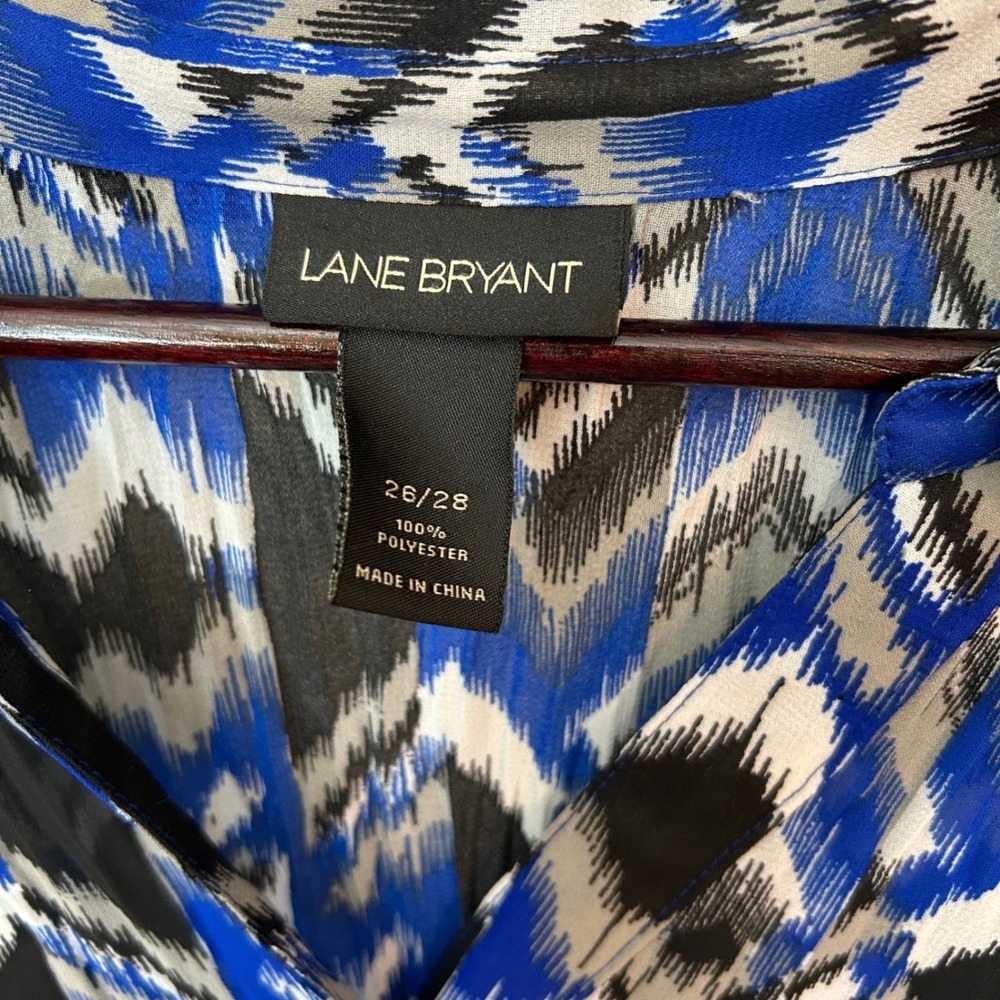 Lane Bryant Blouse Womens 26/28 Blue Chevron Ikat Bell Sleeve Boho Career Top - Picture 4 of 10